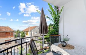 1 Bedroom Awesome Apartment In Pirovac