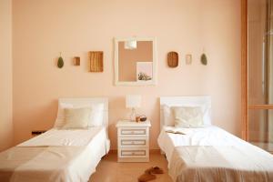 Family Apartment, 3 Balconies & Central Location, Gioiosa Marea, Fichi dIndia by Ideal Sicily