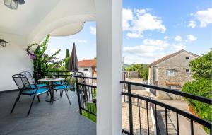 Nice Apartment In Pirovac With Kitchen