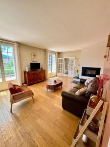 Maisons de vacances Maison de Charme avec Piscine - Le Cocon de La Bastide : photos des chambres