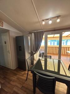 Campings Mobil-home 6 personnes 2CH 44m2 : photos des chambres