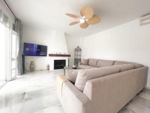 Villa Malibú cerca de Puerto Banús por Douvlecom