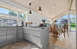 Holiday Home Hejsager Strandby I