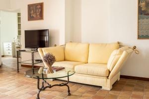 Lodges Chateau les Crostes : photos des chambres