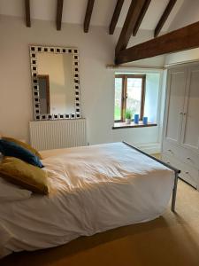 The Dizzy Duck Stable Barn