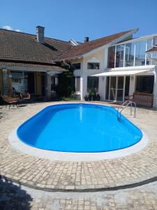 Vintage Luxurious house