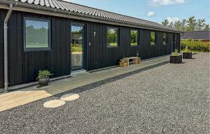 4 Bedroom Gorgeous Home In Tarm