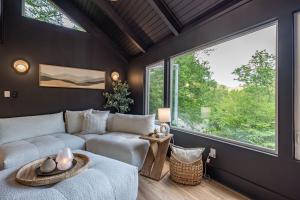 Stunning Views Private Sauna Fireplace Fire Pit