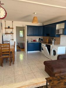 Appart en RDC avec grandre terrasse sur la Marina