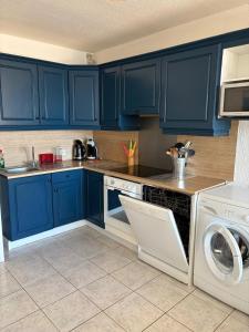 Appart en RDC avec grandre terrasse sur la Marina