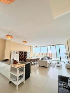 Elite Vila with Pool, Green Coast