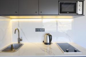 AEGEAN Apartments - Marina & Chios Island View