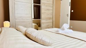 Appartements L-Instant Boheme - Parking - Proche gare & Wifi : photos des chambres