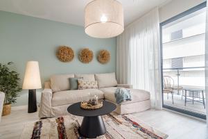 LE2E- Modern new-build flat near the beach