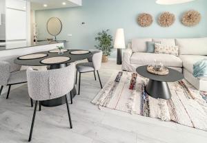 LE2E- Modern new-build flat near the beach