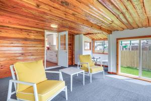 1 Mi to Shore Lake Michigan Retreat with Game Room!