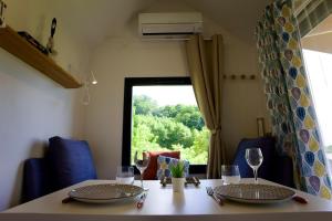 Lodges La Tiny House des Montagnes : photos des chambres