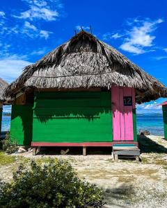 Cabaña frente al mar de las islas de San blas Yansailadub