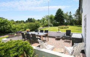 Nice Home In Farsø With Wifi
