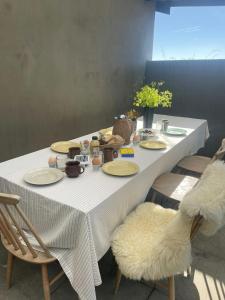 Simplicity In Retro Home On Samsø