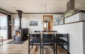 3 Bedroom Gorgeous Home In Hvide Sande