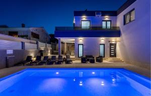 Lovely Home In Pridraga