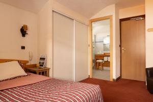Hotels Le Castillan : photos des chambres