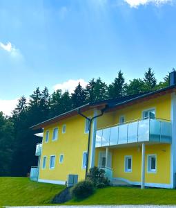 Two-Bedroom Apartment with Balcony room in Feichtingerbauer