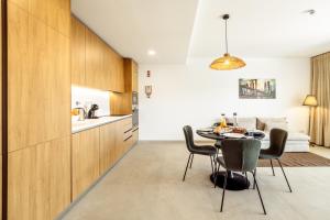 Modern 1-Bed Apartment with Terrace – Albufeira