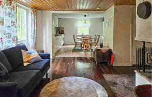 Beautiful Home In Älmhult With Kitchen