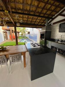 Casa de Praia no melhor Condomínio de Guarajuba - Costa Smeralda- 150 metros da praia