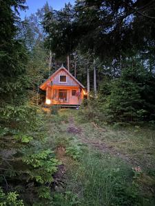 Hausma beach house - romantic and private place