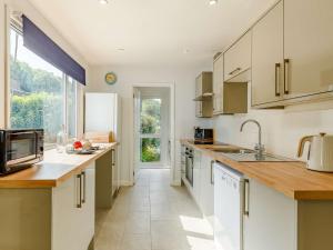 2 Bed in Whitsand Bay 88311