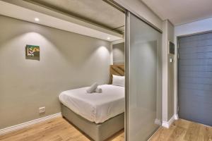 Waterfront apartment with balcony & views