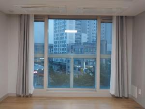 Giheung Station Lotte Castle