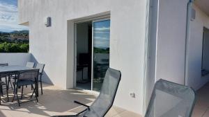 Appartements Duplex T3 neuf de 4 a 6 personnes 5 min a pied du centre et de la plage : photos des chambres