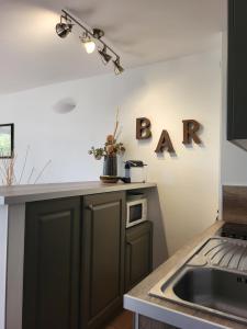 Appartements Cote Golf, bel appartement RDC avec terrasses dans Golf, piscine, tennis, a 5mn de l'Isle sur la Sorgue : photos des chambres