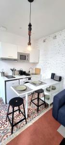 Grand studio avec terrasse - Gare - Metro - Wifi