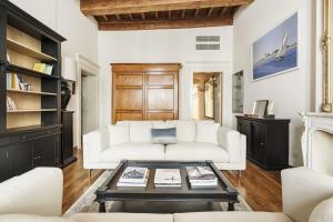 Luxury Nest in Historic Florence