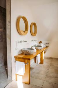 Modern Nature Idyll With Sauna And Panoramic View