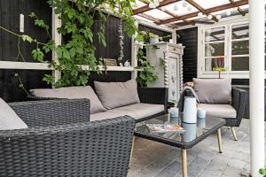 Outdoor Life And Homely Time Near Gedsers Coast