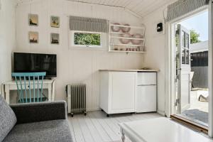 Outdoor Life And Homely Time Near Gedsers Coast