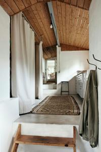 Peaceful Forest Idyll In Timber House For Families