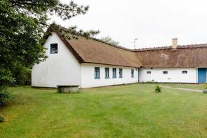 Generational Holiday At Camp Near Sejerø