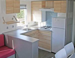 Campings Camping 4 etoiles - Piscine - ccbahgh : photos des chambres