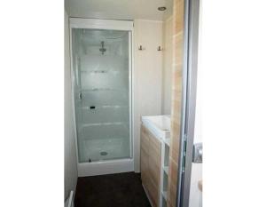 Campings Camping 4 etoiles - Piscine - ccbahgh : Mobile Home 3