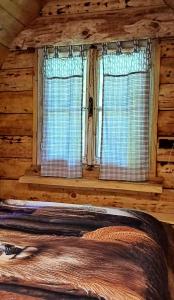 Loghouse cabin in the Kočevje forest 