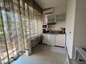 Terrace Apartment Venice - White