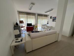 Terrace Apartment Venice - White