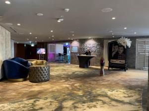Dubai Paramount 1BR APT Burj Khalifa view